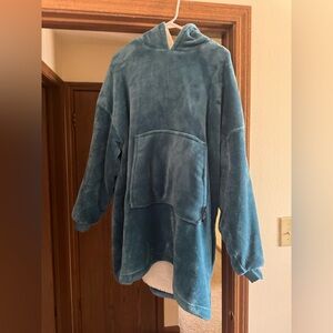 Huggle Hoodie Oversized Sweatshirt